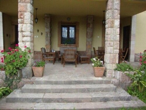 Self catering La Casona de la Garaba for 14 people