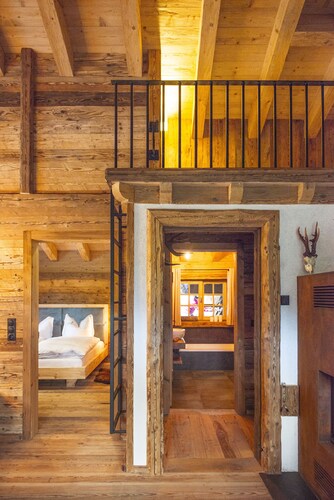 Alppityylinen vuoristoasunto Aui upealla näköalalla vuorille ja Lechin laaksoon