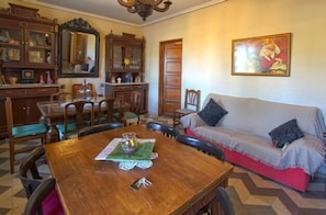 Dining - Cottage Sunsets for 16 people (full rental) (Migueláñez)
