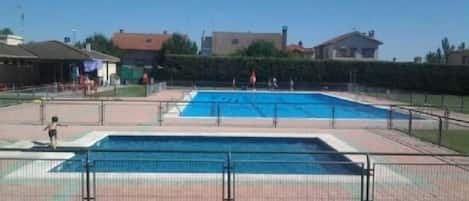 Udendørs pool
