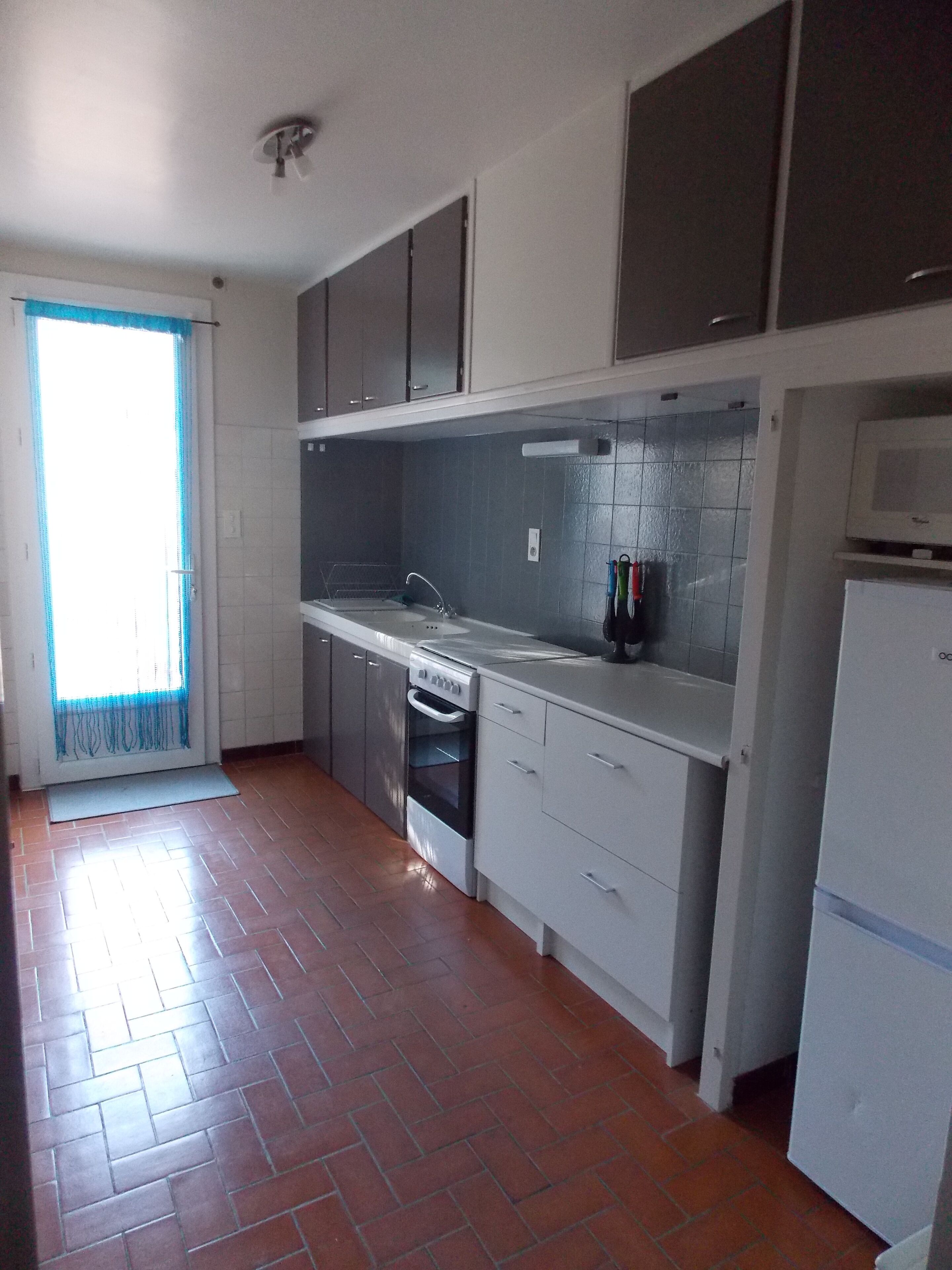 T4 apartment of 70m ² with terrace, garden and private parking 3 locations