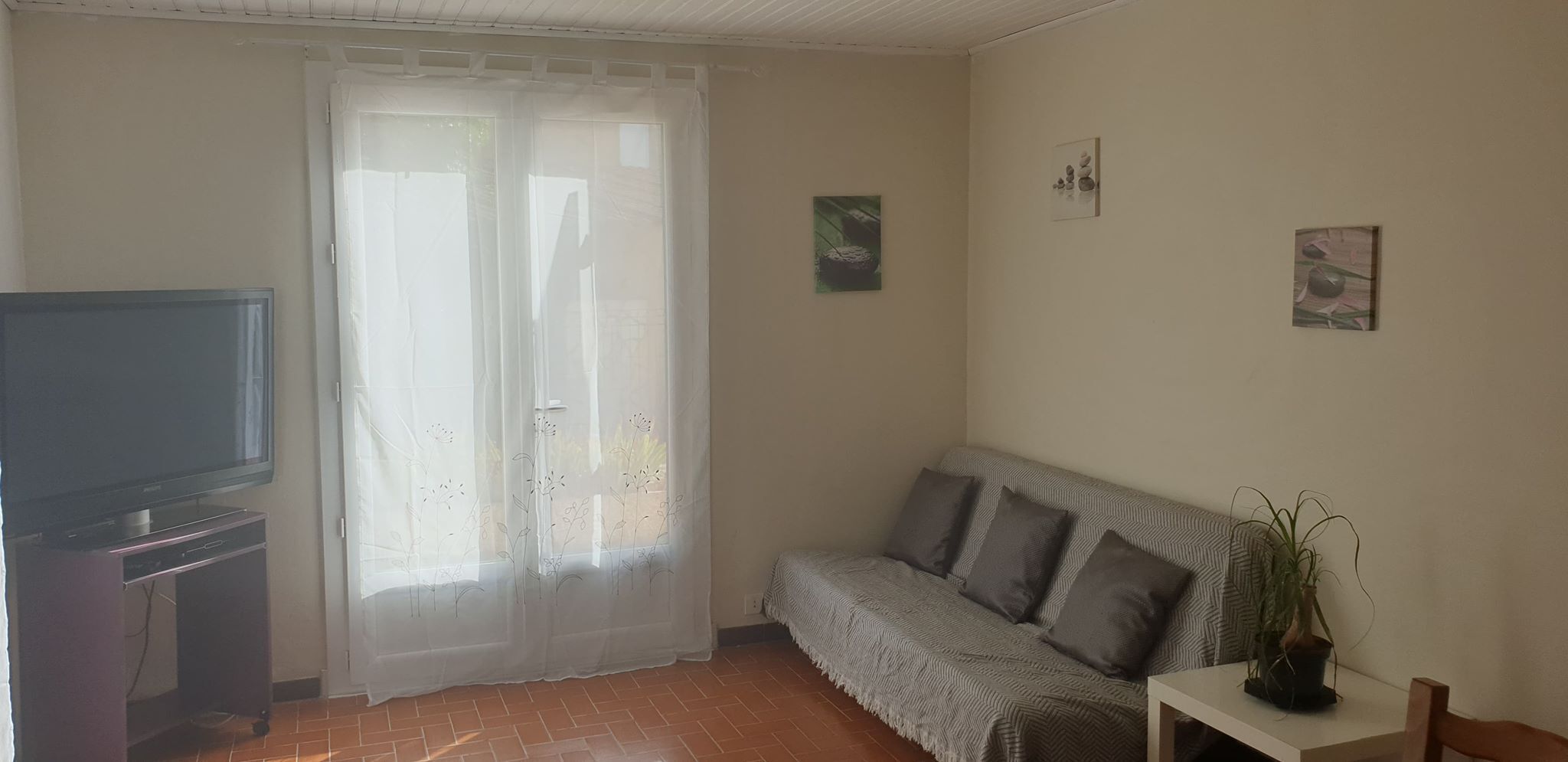 T4 apartment of 70m ² with terrace, garden and private parking 3 locations