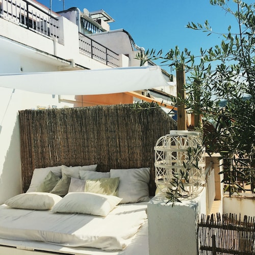 Casa Roma Sitges 2 bedrooms2 bathrooms apartment with terrace 