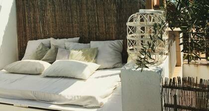 Casa Roma Sitges 2 bedrooms2 bathrooms apartment with terrace