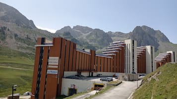 Esterni