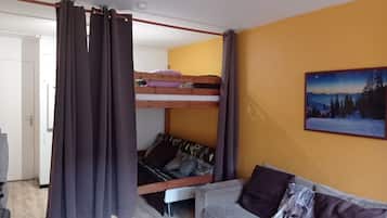 1 bedroom, iron/ironing board