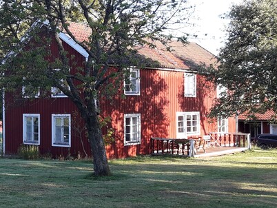 Ferienhof Sörgården - Histórico Casa de madera y 2 apartamentos grandes 