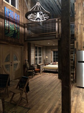 1 makuuhuone, työpöytä, Wi-Fi, vuodevaatteet