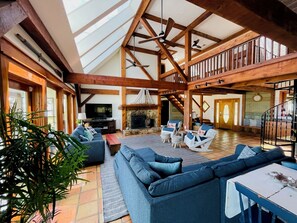 Smart TV, fireplace, DVD player, books