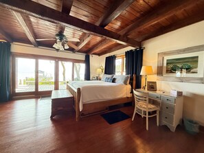 7 bedrooms, desk, iron/ironing board, travel crib
