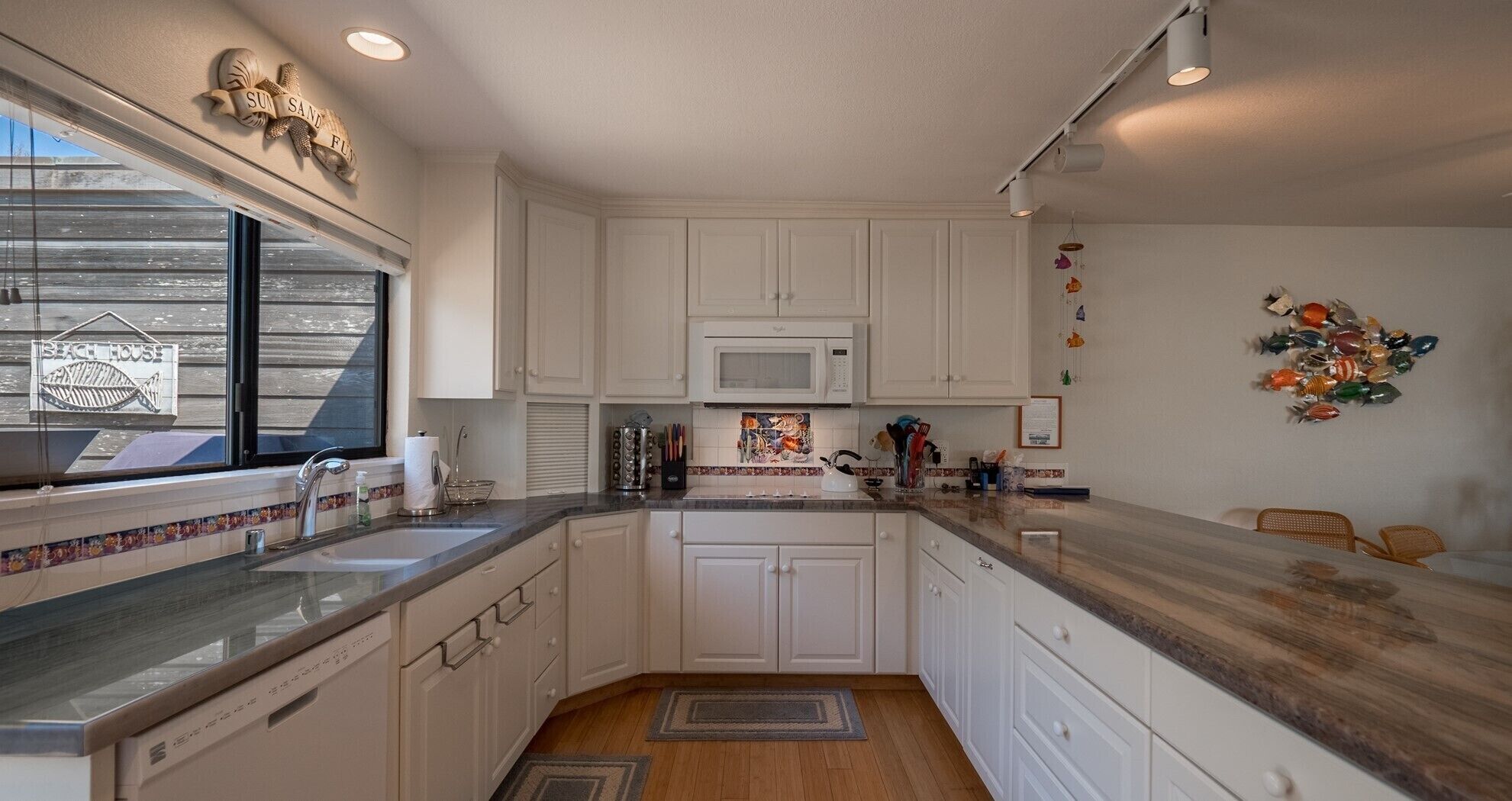 Pajaro Dunes Resort: 4 Bedroom Ocean Front Paradise - Expansive Ocean side Deck