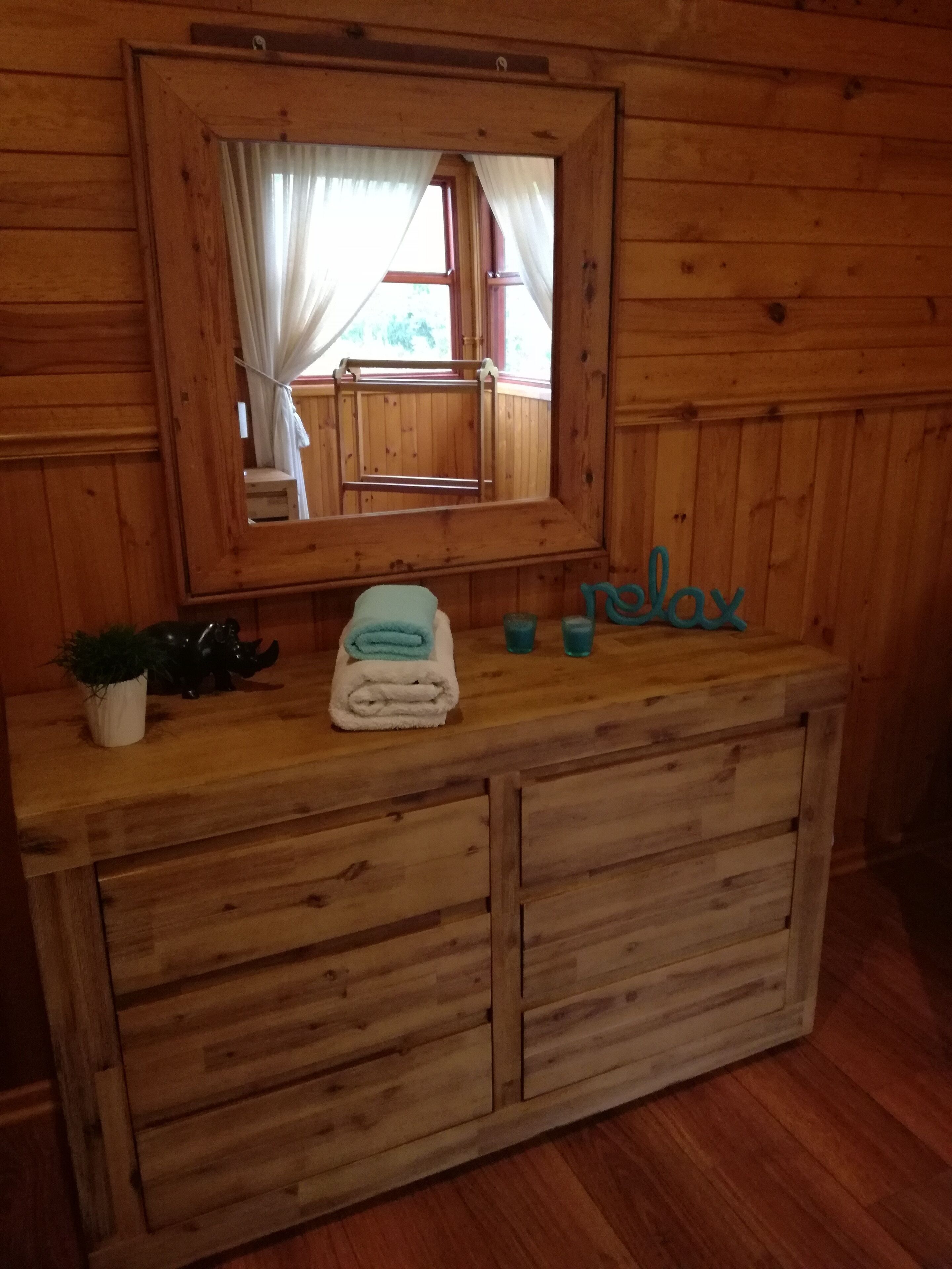 25 m² small inexpensive room with breakfast or whole holiday home