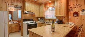 (43R) Edna's Hearts Desire at The Redwoods In Yosemite