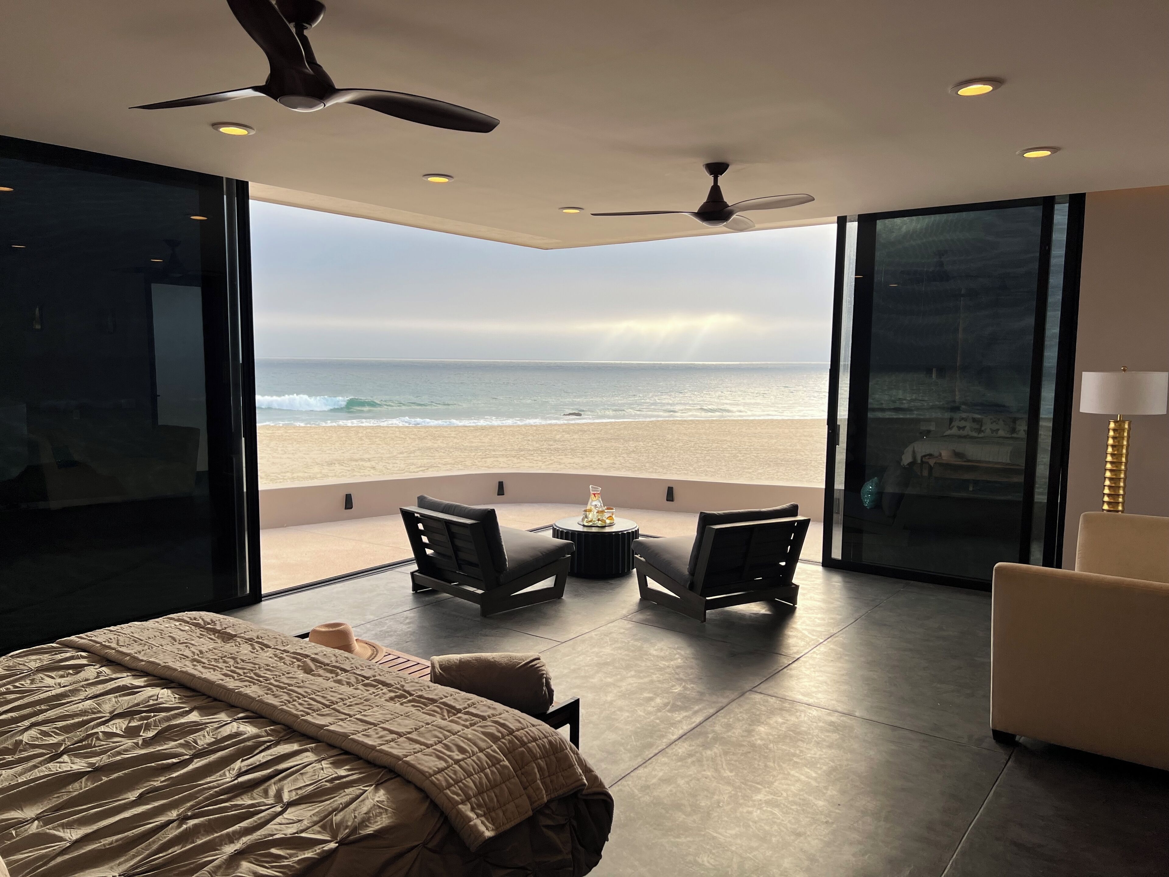 6 bedrooms, in-room safe, desk, iron/ironing board