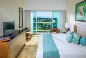 2 bedrooms, iron/ironing board, Internet, bed sheets