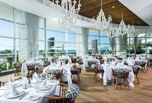 Dining - Mayan Palace 2 BR Master Suite @ the Vidanta Resort, Nuevo Vallarta (Nuevo Vallarta)