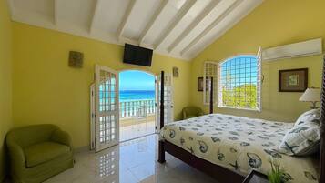 3 chambres, coffres-forts dans les chambres, fer et planche Ă repasser