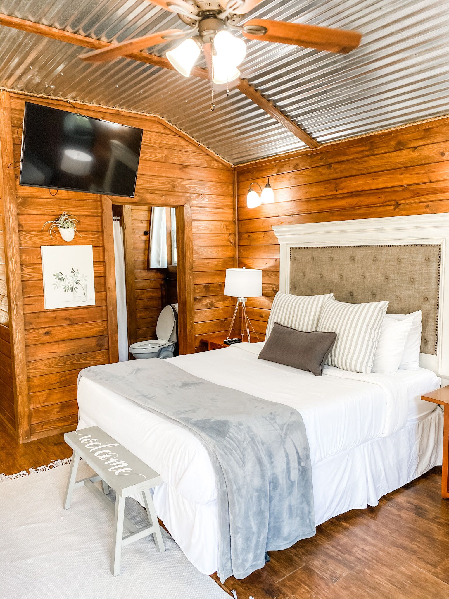 Tiny House #4 @Gathering Oaks Retreat