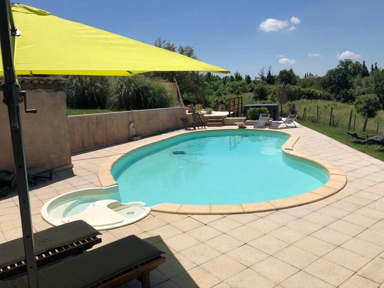 Piscine extérieure