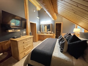 7 soverom, safe på rommet, skrivebord og strykejern/-brett