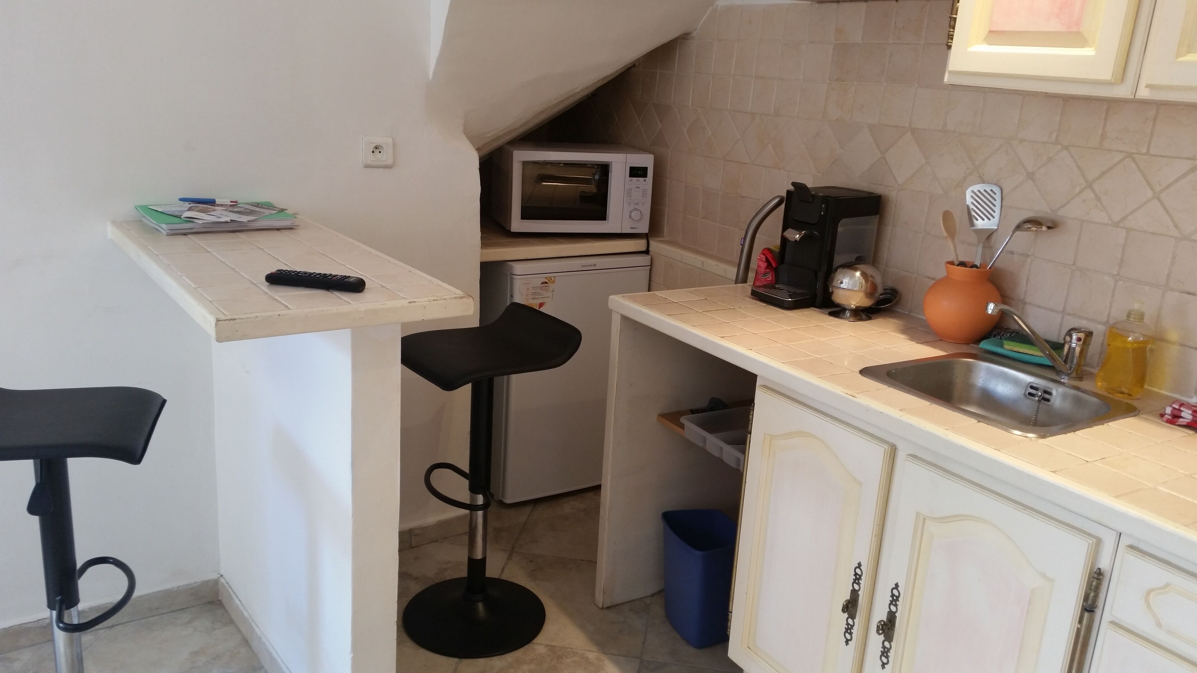 Old village studio near cannes