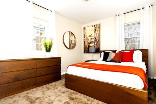 Cozy 3-Bedroom Home in College Park, MD 