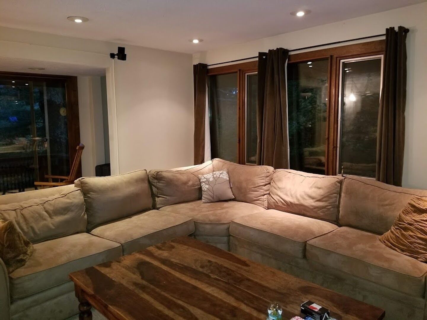 "Whispering Pines" Ski House in the heart of the Green Mountains 