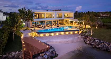 ERSTAUNLICHE MEERBLICK, VILLA AM GOLFPLATZ MIT CHEF, BUTLER, MAID, POOL & BEACH CLUB