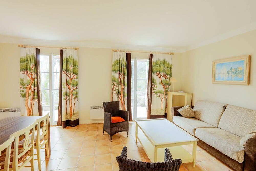 The Villas at the Restanques of the Gulf of St Tropez - maeva Home - Villa facing the lake 4 rooms for 8 people - Comfort