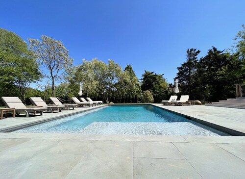 New Resort Style Home w Private Pool & Patio -Family & Pet Friendly!