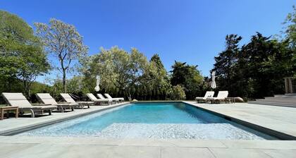 New Resort Style Home w Private Pool & Patio -Family & Pet Friendly!