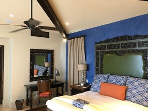 4 bedrooms, desk, iron/ironing board, travel cot - NOVAISPANIA VICEROY RESIDENCE 4-BEDROOM BEACH HOUSE, SLEEP 12 & GRAND POOL (Cabo San Lucas)