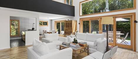 Televisor i llar de foc