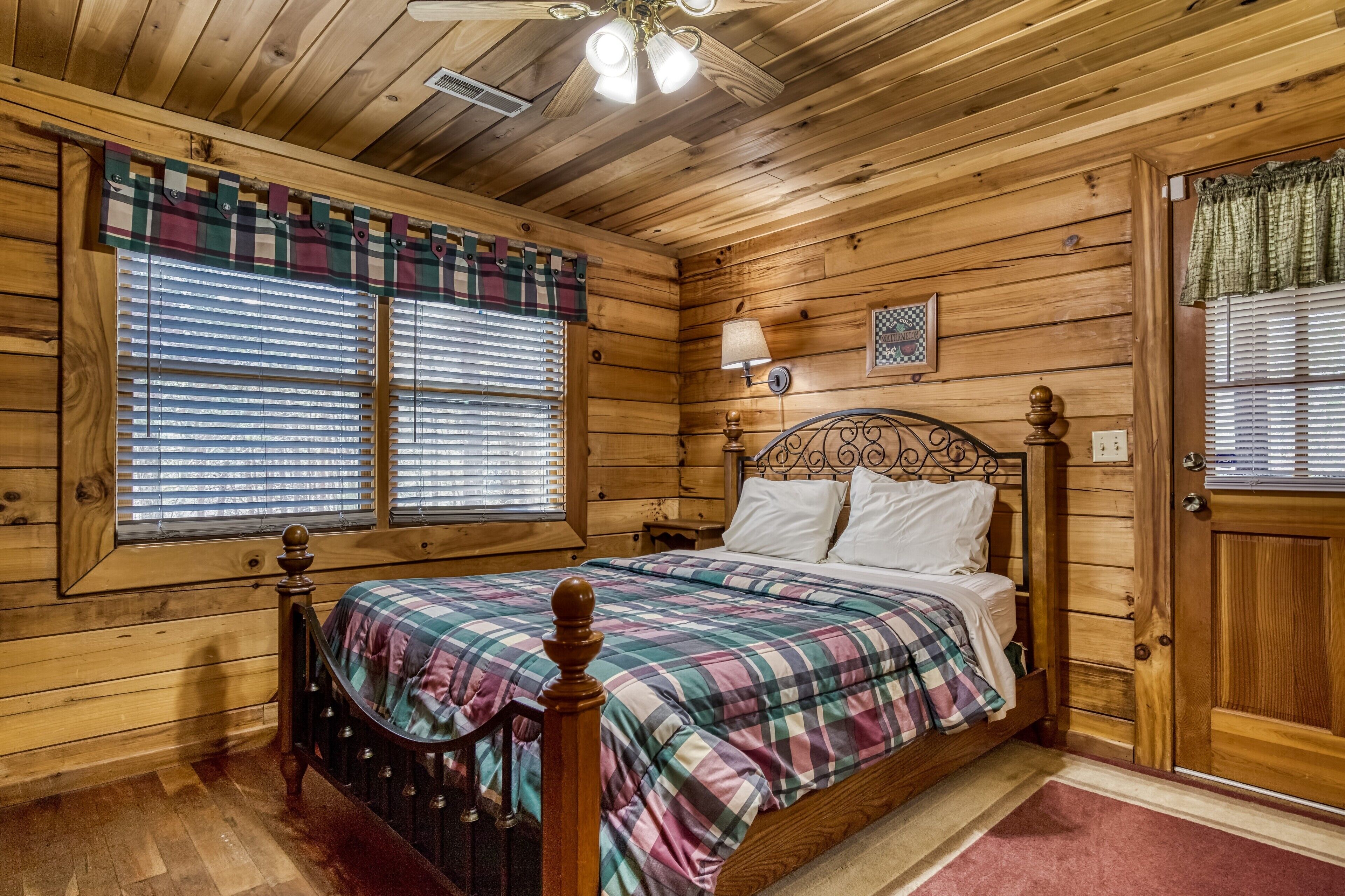 Log Cabin in the Smokies "Walden Ridge Retreat" - Bedroom with queen size bed