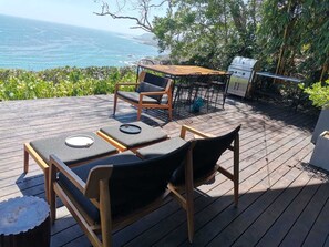 屋外ダイニングエリア