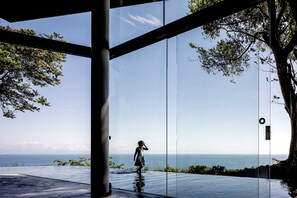 Nicht klassifiziertes Bild, 2 von 17, Schaltfläche