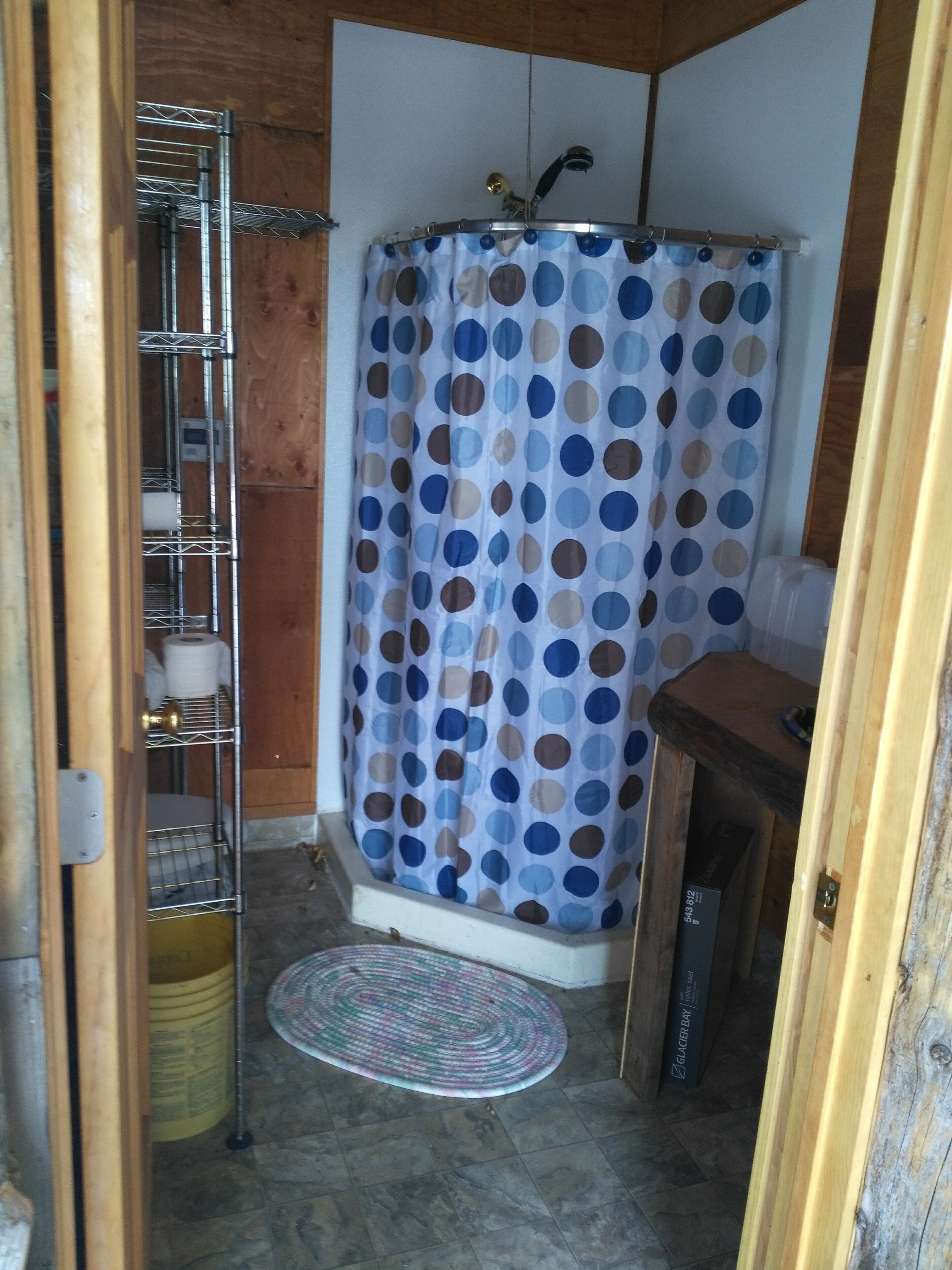 Hungry Moose Cabin in Kasilof