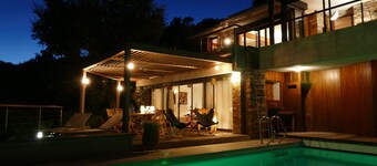 Villa Gaou Benat 2 levels independant. 10 people sea view heated pool
