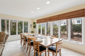 Dining - 28 Canvasback ~ 4th Row | 4Br Home, Just a 3 Minute Walk to Sea Pines Beach! (Hilton Head Island)