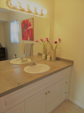 Handtücher, Toilettenpapier