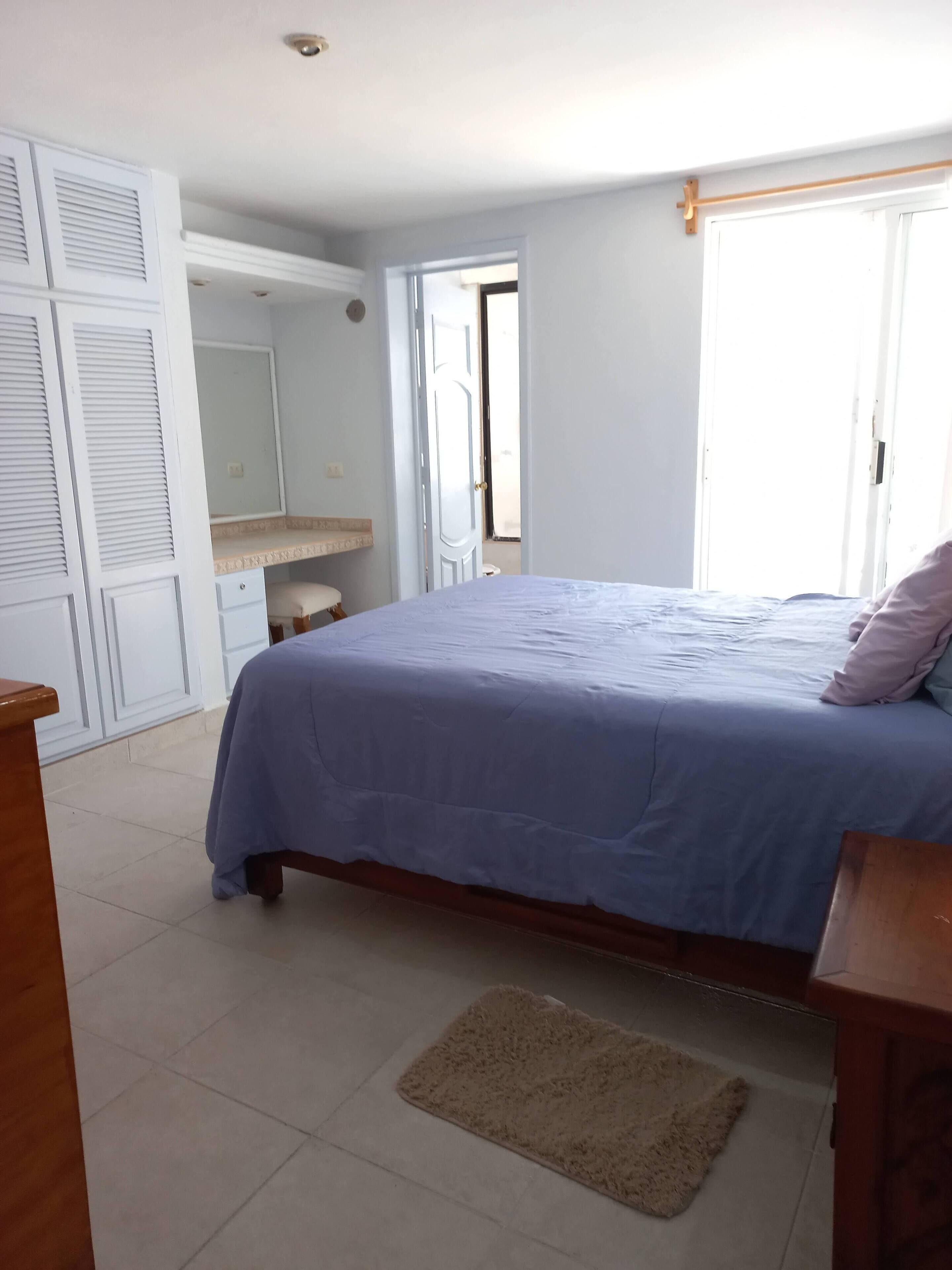 Pool, Fibreoptic fast WI-FI  office space