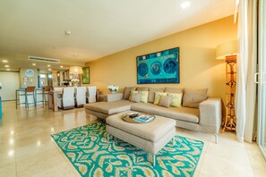 Smart TV, table tennis - COZY EAGLE BEACH VIEW CONDO (Oranjestad  west)