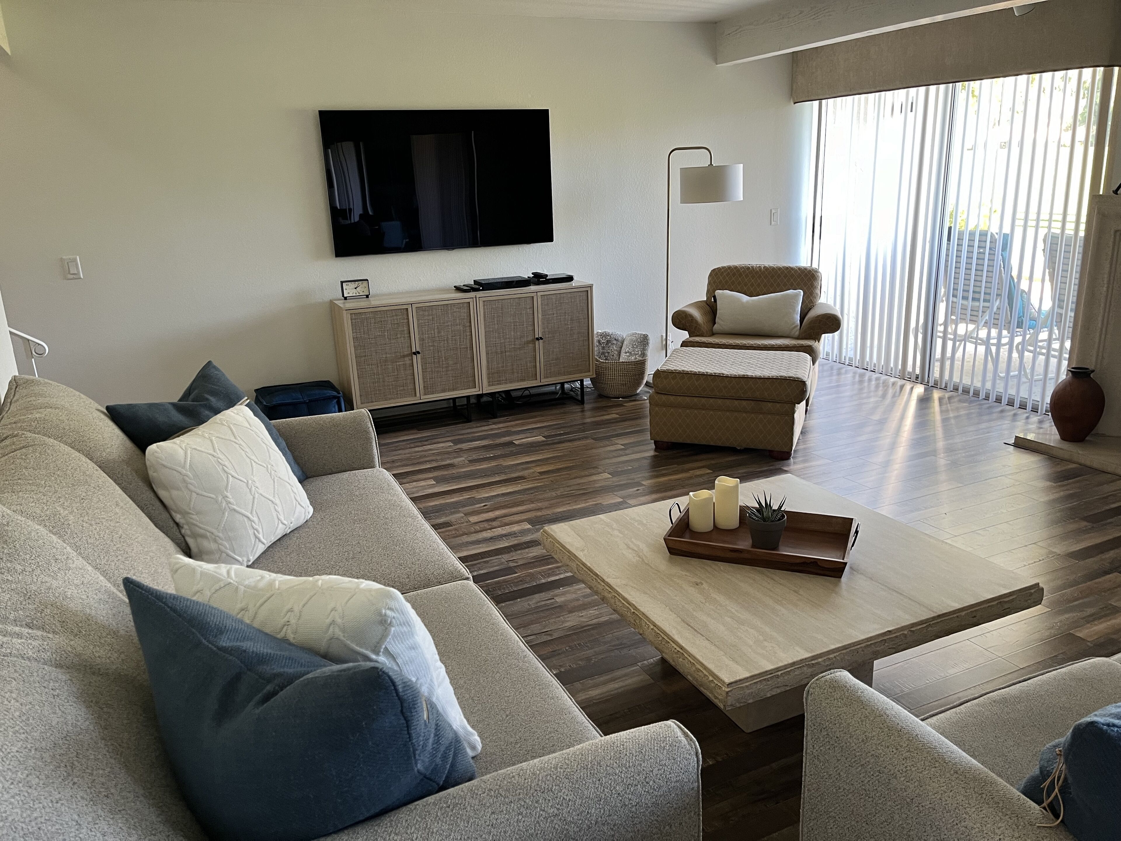 Fantastic condo in Mission Hills Country Club