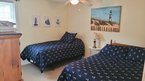 2 bedrooms, iron/ironing board, free WiFi, bed sheets