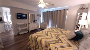 1 chambre, fer et planche à repasser, Wi-Fi gratuit, draps fournis