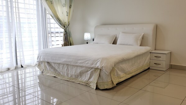 In-room safe, soundproofing, rollaway beds, free WiFi