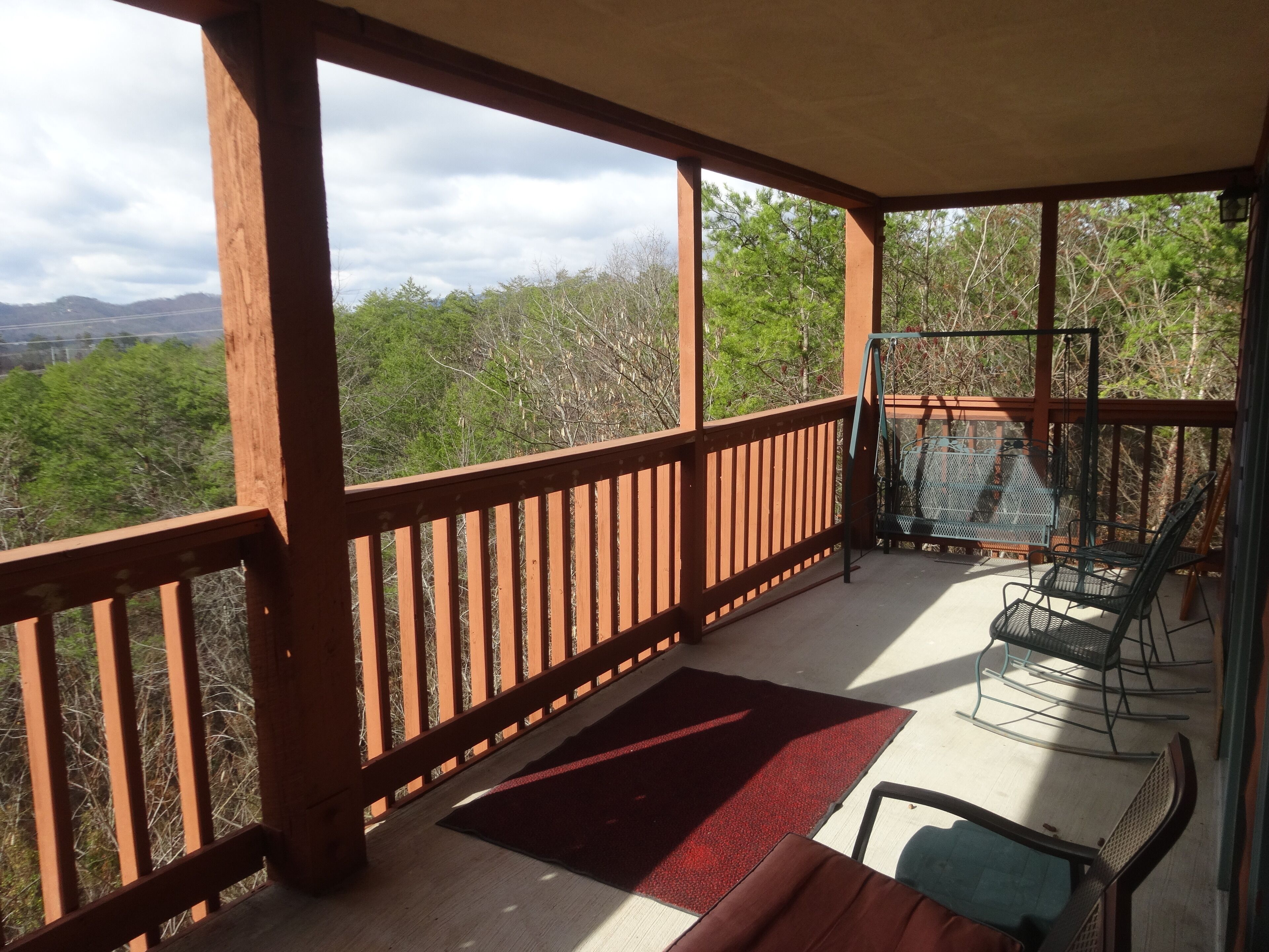 TOP OF MOUNTAIN MAGIC, no stairs,Minutes to Dollywood, Natll Park, Shops, Ripkin