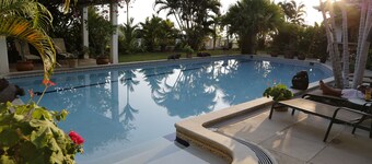 Beautiful pool, 6-min walk from beach, ocean views - VILLAS CASA LOMA - Villa 4
