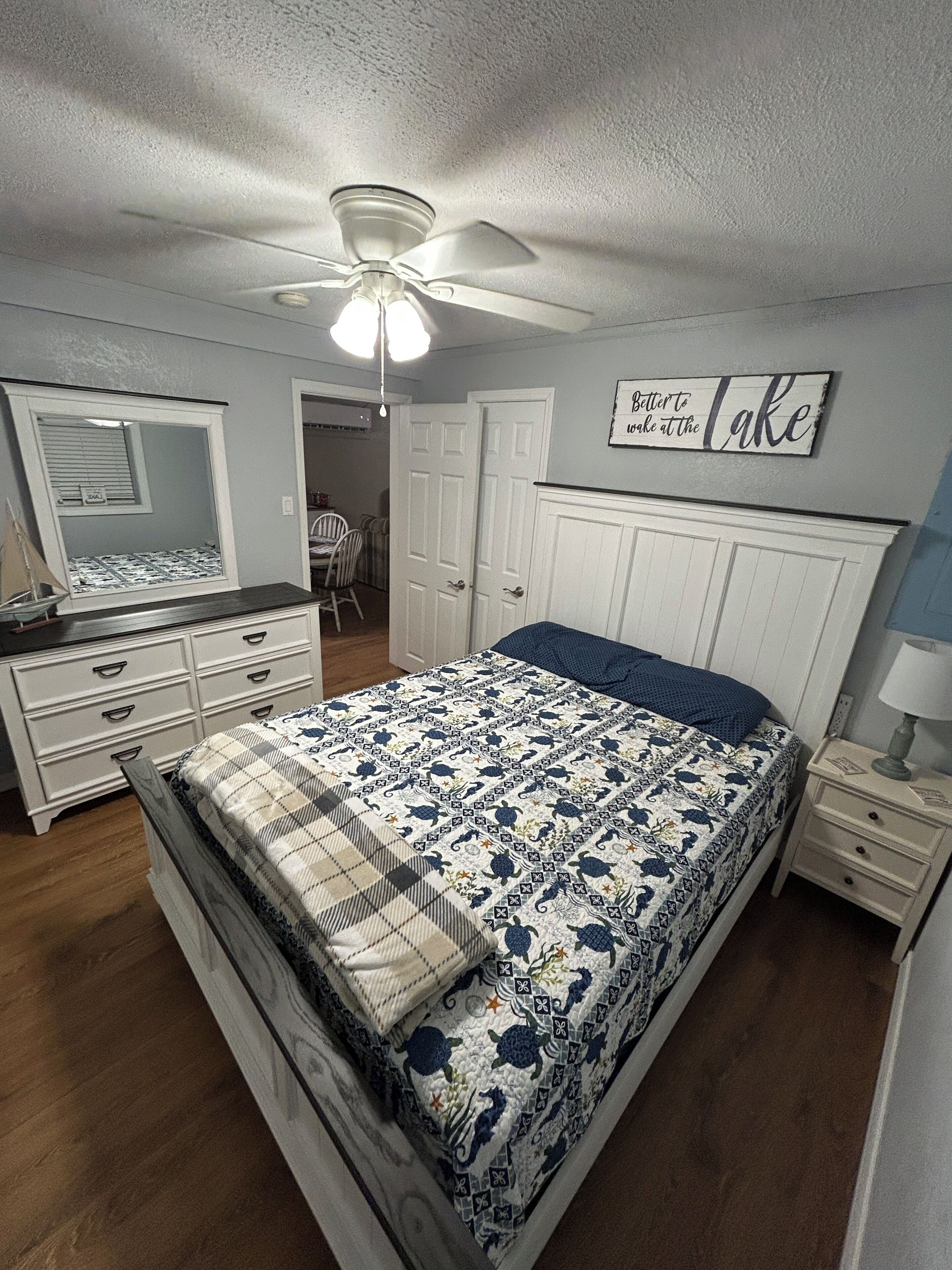 2 bedrooms, desk, travel crib, free WiFi