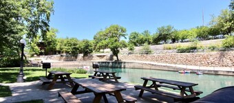 Comal River Oasis | 2 King Beds | On River | WiFi